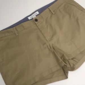 Amazon essentials khaki women’s short 18/22/50